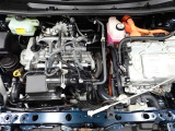 エンジンルームも隅々まで綺麗に洗浄しています
