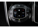 運転席と助手席、それぞれ温度調節ができ、オールシーズン快適なオートエアコンとなっております!