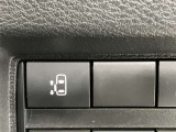 パワースライドドアです!運転席でラクラク操作!元気なお子様やワンちゃんのイタズラも防いでいただけます☆