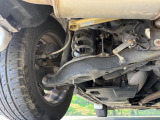 お車を安心してお乗りいただく為には、足回りの定期点検が欠かせません。サービスサポート(有償保証)では無料点検もご提供しており、安心のカーライフをお過ごしいただけるサポート体制が整っています。