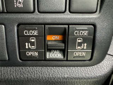 両側電動スライドドアで狭い所でも乗り降り楽々です!