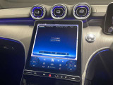 【アンビエントライト】メルセデス・ベンツの車内空間を彩ります。豊富なカラー展開で自分好みの空間に♪