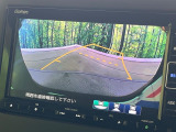 【バックカメラ】駐車時に後方がリアルタイム映像で確認できます。大型商業施設や立体駐車場での駐車時や、夜間のバック時に大活躍!運転スキルに関わらず、今や必須となった装備のひとつです!