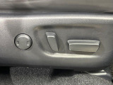 【パワーシート】スイッチ一つで簡単にシートの微調整が可能!電動だから力もいりません!快適なシートポジションにセットして、快適なドライブをお楽しみください。