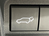 【パワーバックドア】スマートキーや運転席のボタンを押すだけでリアゲートが自動で開閉します!荷物を持っている時や、高い位置にあるバックドアを閉める際に便利な機能です♪
