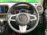 【純正革巻きステアリング】上質な革を使用することで、手にしっかり馴染みとても運転しやすいハンドルです♪