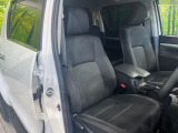 ドライバーによって運転しやすいポジションは異なり、あの車はどうなのか不安なこともありますよね。気になるお車は店頭で乗り込んでご確認いただけます♪