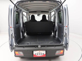 当社は購入後のアフターケアを大切にしております。納車後、1ヶ月無料点検、半年ごとにあんしん点検、12ヶ月法定点検の誘致をします。また車検までの点検をセットにした『ワンダフルパスポート』を販売中です。