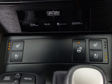 ★快適エアシート&シートヒーターを装備しています!高級車ならではの装備です!シートが暖まる機能!シートから冷風が出る機能!どちらも付いています!!寒い冬も、暑い夏も快適にご乗車頂けますよ!!