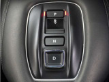 シフトはボタン操作となっており、直感的な操作性により、ドライバーの快適な運転を支援。P・N・Dは押す、Rは引くという人間の感覚にマッチした操作感です。