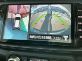 アラウンドビューは4方のカメラで真上から車を見たようにモニタで確認ができる日産自慢の装備です。周辺の安全確認、小さなお子様や障害物も確認できるので、駐車のしやすさだけでなく、事故防止にも役立ちます♪