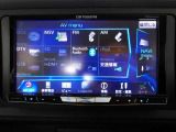Bluetooth接続機能・スマートフォンなどからお気に入りの音楽を飛ばしてワイヤレス再生したり、ハンズフリー通話ができます。