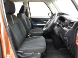 見通しのよいすっきりとした視界で、誰でも運転しやすいです。運転のしやすさは疲れにくさにも繋がりますよ♪