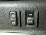 車椅子を固定するワイヤーのスイッチです!