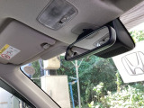 Hondaセンシング搭載!ミリ波レーダーと単眼カメラで、クルマの前方の状況を認識。ブレーキやステアリングの制御技術と協調し、安心・快適な運転や事故回避を支援する先進のシステムです!