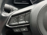 ハンズフリー機能付!しっかり前を向いたまま、音量の調節や通話ができます。