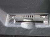 ETC車載器付きです。高速道路の料金所もスムーズに通過できます。