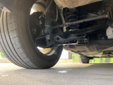 お車を安心してお乗りいただく為には、足回りの定期点検が欠かせません。サービスサポート(有償保証)では無料点検もご提供しており、安心のカーライフをお過ごしいただけるサポート体制が整っています。