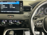 ホンダ純正メモリーナビ搭載なので、遠方へのドライブもお任せ下さい!ステアリング左手側にオーディオ関連のコントロールスイッチを配置しています。操作時は視線を逸らすことなく運転に集中できます