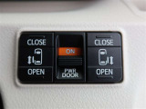 運転席側からスライドドアの開閉ができます。