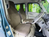 運転席シート廻りは使用感も少なく、良好な状態となっています。丁寧に使われていたことがよくわかりますね。