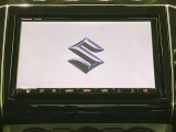 【大画面ナビ】人気の大型8インチナビを装備。存在感のある大画面はインパクト大!ナビ利用時のマップ表示は見やすく、テレビやDVDは臨場感がアップ!いつものドライブがグッと楽しくなります♪