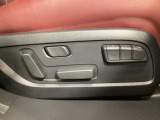 運転席にはパワーシートを装備!シート位置を記憶するメモリー機能付きなのでご夫婦で2名分セットすると便利です♪