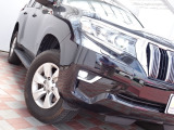 『1台』のお車に対して、3名体制で日々議論を重ね仕入れを行っております。