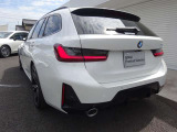 長期にわたる保証を実現。安心の無償保証。2年間のBMWプレミアムセレクション保証と延長保証(別途費用)を合わせて最大4年間の保証。万一の故障に長期間備えることができ、ご安心してお乗り頂けます。