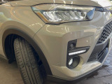 【シーケンシャルターンランプ付きLEDヘッドライト】人気の『流れるウィンカー』付きのLEDヘッドライトを装備♪高級感はもちろん、点灯時は存在感たっぷりで他車からも認識されやすく安心です。