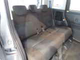 ゆとりある広々とした車内空間は、ドライブを始め買い物やレジャーなど、幅広く活躍します。一人でもみんなとでもお出かけを楽しみましょう!