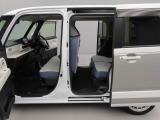 当社では全車、納車前にサービス工場で12ヶ月点検相当の整備を実施しております。そこで確認された不具合箇所は修理しておりますのでご安心下さい。