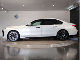 【BMWのxDrive】xDriveはいかなる状況下でも安定した走りを実現しています。 これによりストレスなく運転できることはもちろんのこと、安全性能も向上しています。