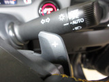 マニュアル車のような感覚でアクセルオフ時の減速度を選択できる、減速セレクター付きです!