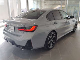 BMWプレミアムセレクション前橋では、高年式低走行モデルからMモデル、年式が経ちなかなかディーラーでは見かけないモデルまで幅広いラインナップで認定中古車を取り扱っております。品質に自信があります。