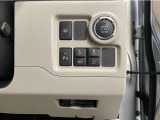 運転席周辺にある各種スイッチ画像です。今では必須アイテムのETCも装備(^^♪