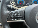 ハンドルには各種スイッチがありますが、運転中でも操作がしやすくなっております。