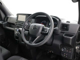 運転席廻りです。
