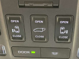 運転席天井部のサテライトスイッチです。