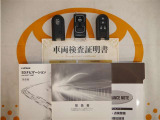 スマートキー&エンジンスターター付。取扱説明書とメンテナンスノートもあります☆品質評価シート付いてます!トヨタ認定中古車!!
