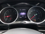 6. 試乗展示車両に試乗いただくことにより、乗り心地やドライビング性能もご確認いただけます。(※ナンバー付車に限ります。)*要事前予約