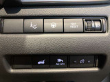 パワーバックドアなので運転席からもボタン操作可能です