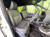 運転席シート廻りは使用感も少なく、良好な状態となっています。丁寧に使われていたことがよくわかりますね。