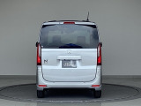 現車を確認できる方へ販売いたします。当社サービススタッフにて純正部品を使い点検整備を実施し、その後、ご納車させていただきますのでご安心してご利用いただけます。