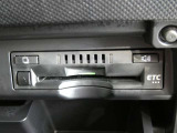 ナビ連動タイプのETC車載機です。ナビゲーションと連動してくれますのでカード未挿入を知らせてくれるなど便利な機能が追加されています。