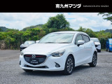 中古車専門再生工場にて熟練専任スタッフが丁寧に清掃、仕上げを実施しております。また、お客様に安心してご検討いただける様、公取協が定める基準に基づき車両検査を実施し、車両状態評価証を発行しております。