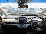 視界が良好でどなたでも運転がしやすいのでお勧めです!!