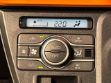 車内空調は&rdquo;AUTOエアコン&rdquo;にお任せ。運転に集中出来ますよ!