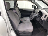 【運転席・助手席】です!実際お座りいただくのが分かりやすいと思いますので、ぜひお気軽にご来店ください♪状態もいいですよ☆
