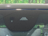 【i-ACTIVESENSE】走行中に前方の車両等を認識し、衝突しそうな時は警報とブレーキで衝突回避と被害軽減をアシスト。より安全にドライブをお楽しみいただけます。